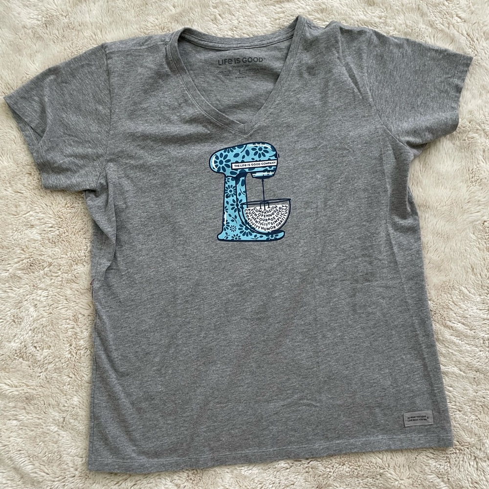 Life Is Good Grey Crusher Tee Shirt - size L